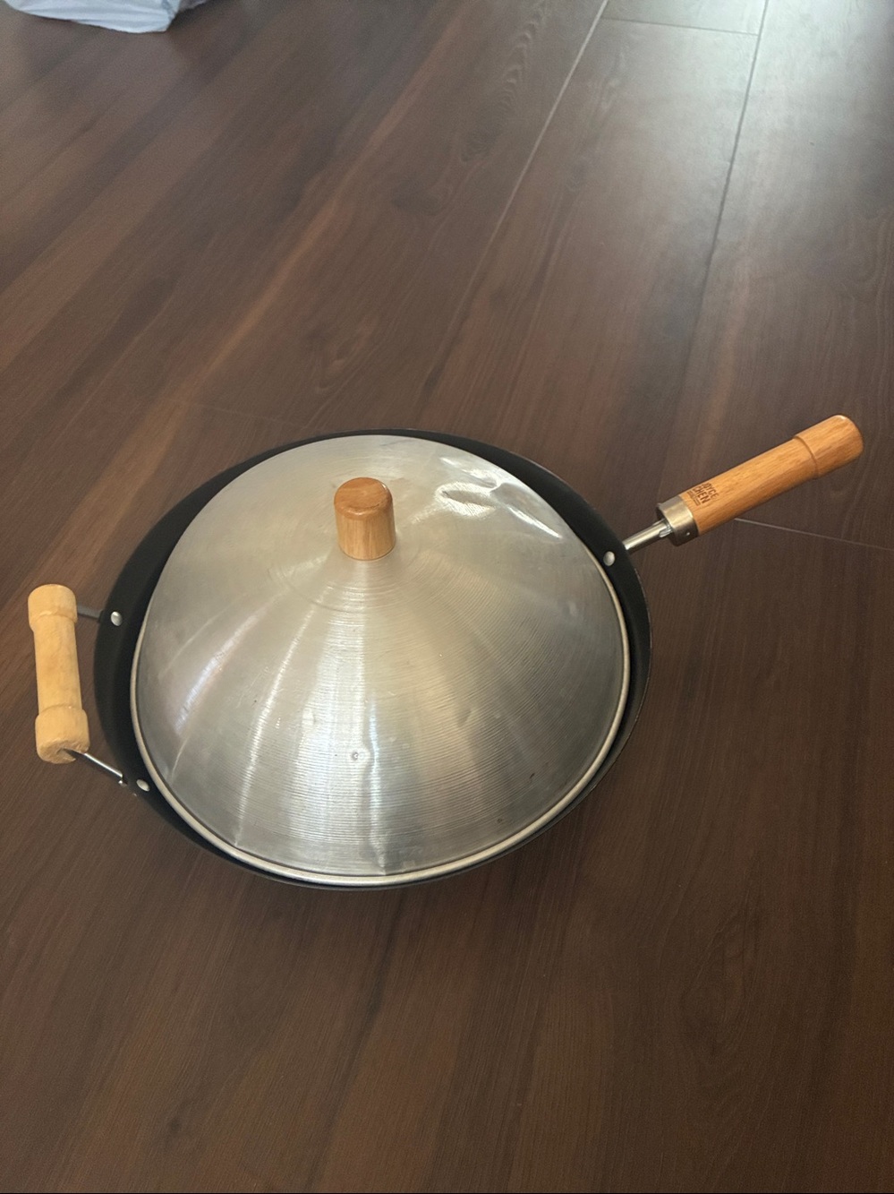 Joyce Chen Classic Black Carbon Steel Wok with Lid and Wooden Handles Teflon